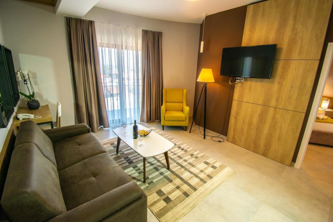Hotel Hills Ούλτσιν Εξωτερικό φωτογραφία