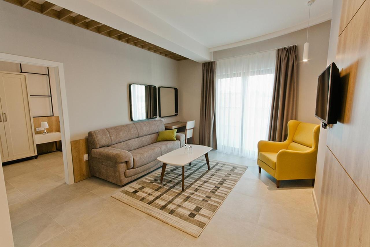 Hotel Hills Ούλτσιν Εξωτερικό φωτογραφία