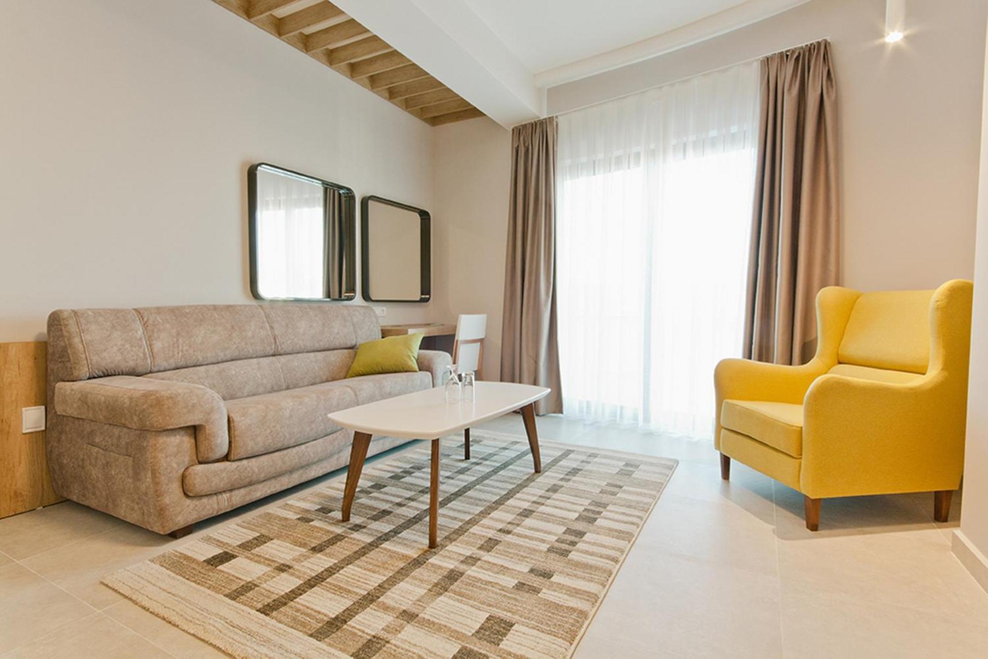 Hotel Hills Ούλτσιν Δωμάτιο φωτογραφία