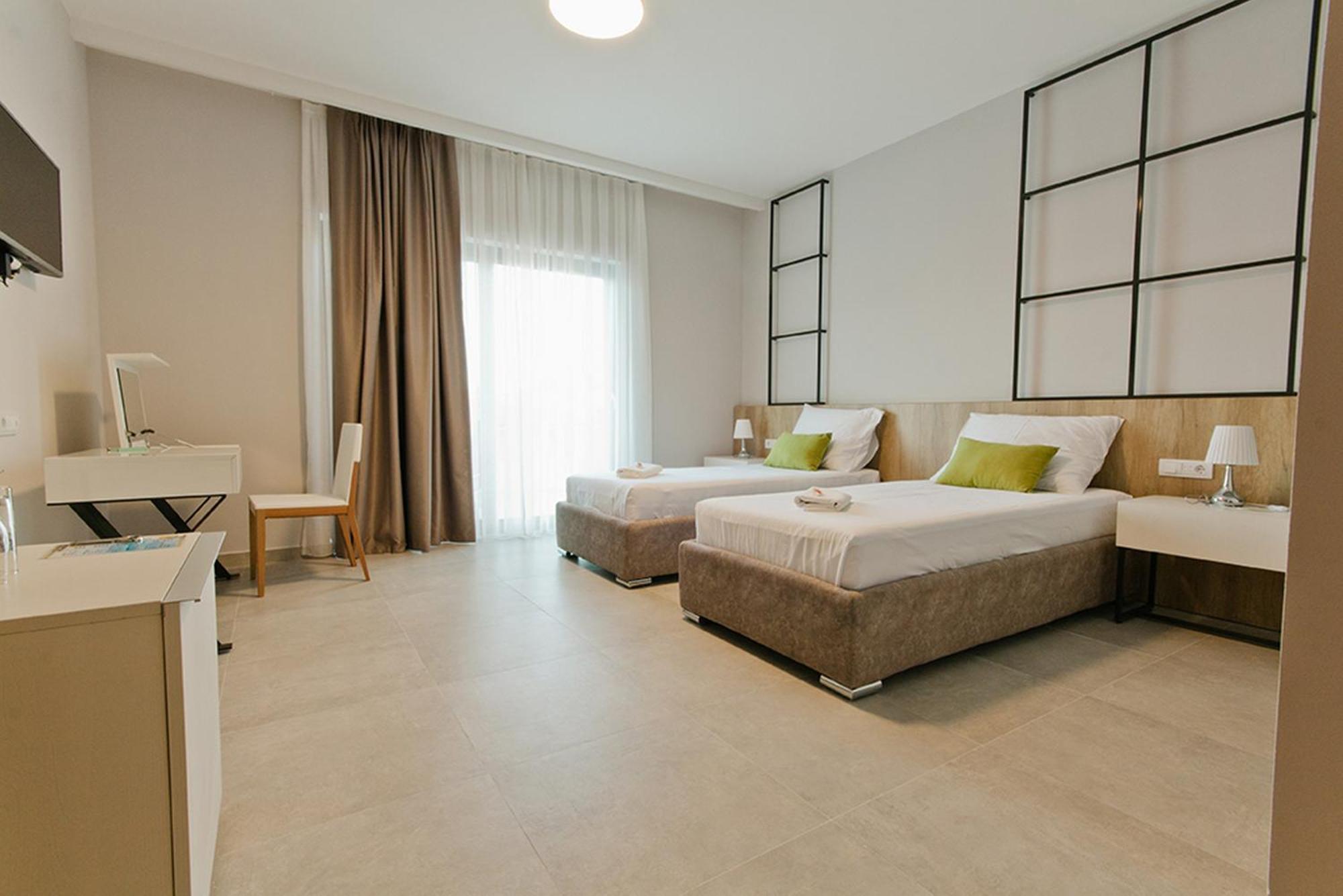 Hotel Hills Ούλτσιν Δωμάτιο φωτογραφία